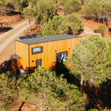 Isis Garden By Tiny Away Casa de Férias *